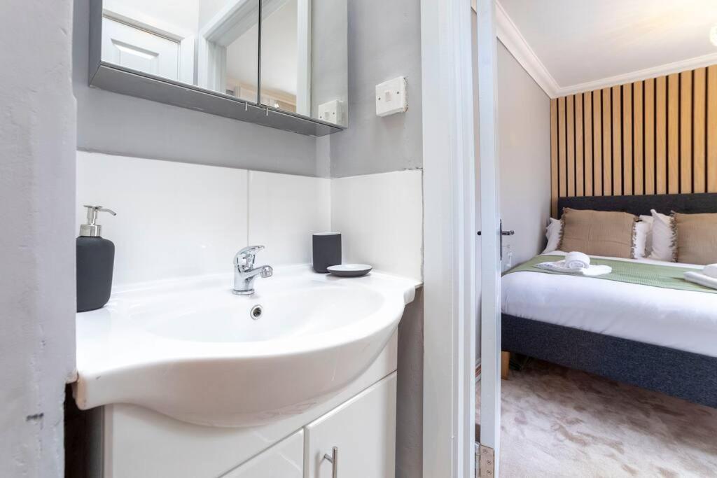 Апартаменты 2 Bedroom Flat In Notting Hill